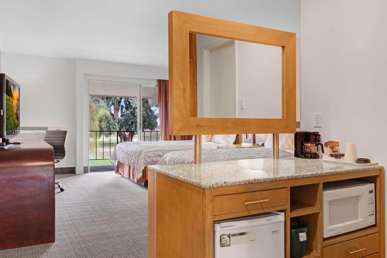 Ramada By Wyndham Holtville Kültér fotó